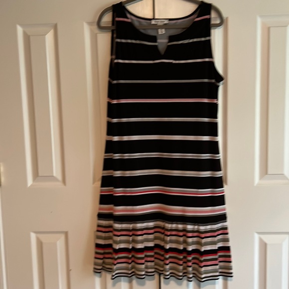 WHBM women’s dress. Black with salmon, tan & cream - Picture 1 of 5